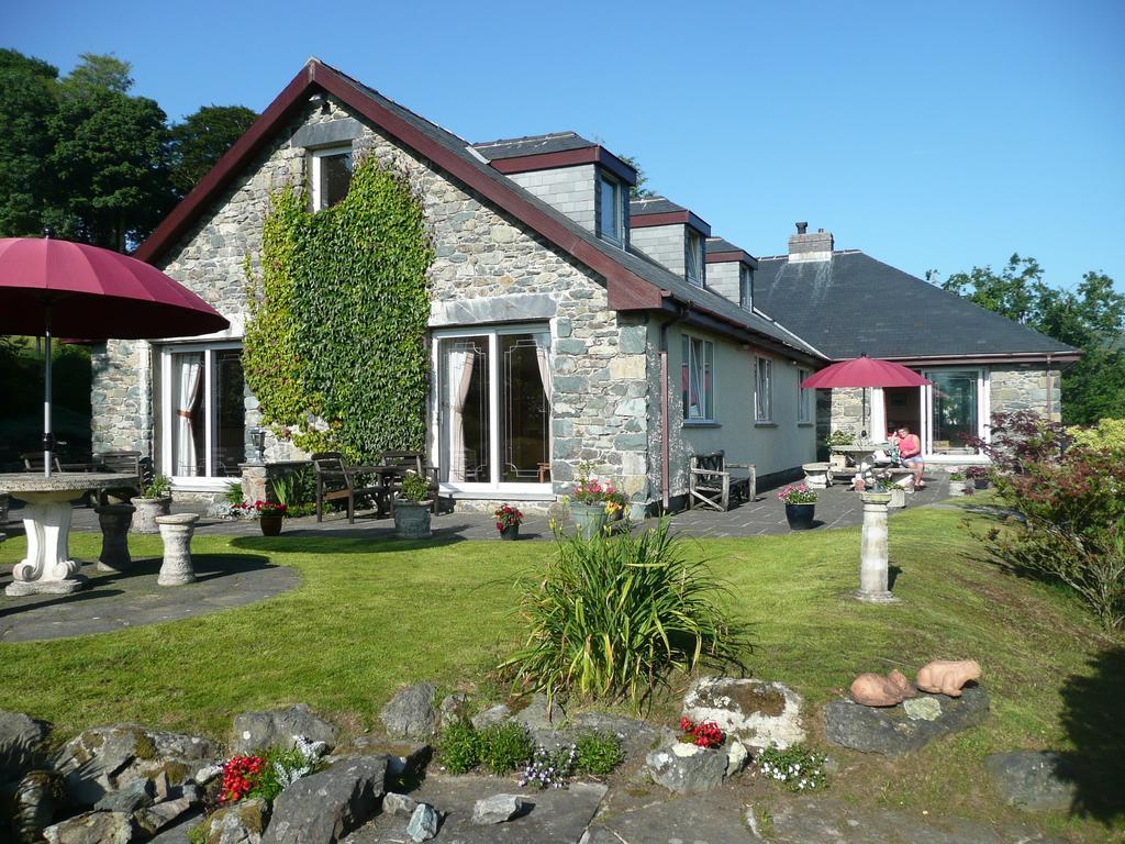 Heulwen Guest House Dolgellau Esterno foto